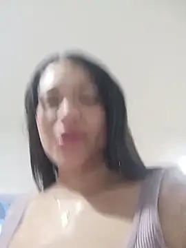 Snapshot of Ina_Jody_ chatting on 04-27-26, 01:03 Ina Jody online show from 04-27-26, 01:03