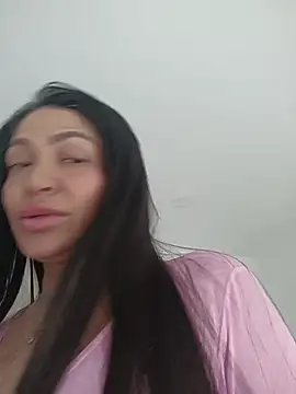 Snapshot of Ina_Jody_ chatting on 04-27-26, 08:40 Ina Jody online show from 04-27-26, 08:40