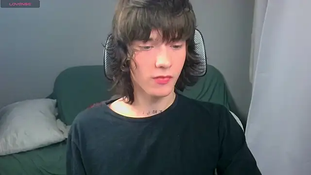 LeonBoykisser online show from 07-28-26, 03:32