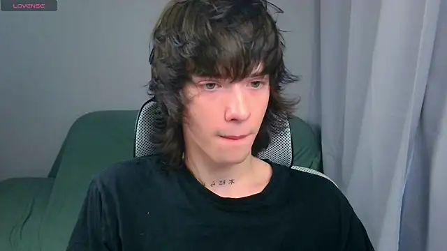 LeonBoykisser online show from 07-30-26, 11:31