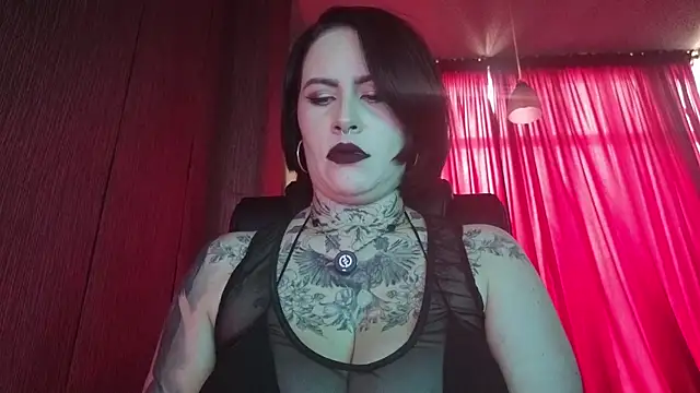 Snapshot of Mistressolivia07 chatting on 05-30-26, 04:48 Mistressolivia07 online show from 05-30-26, 04:48