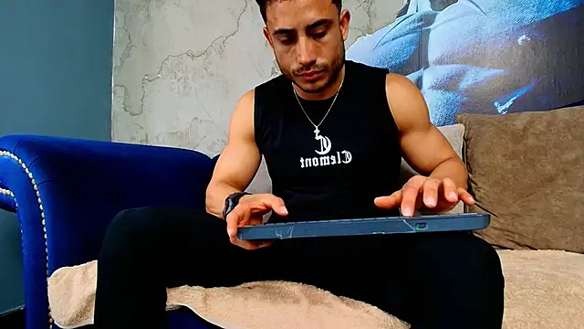 Vans Ross online show from 05-23-26, 01:48