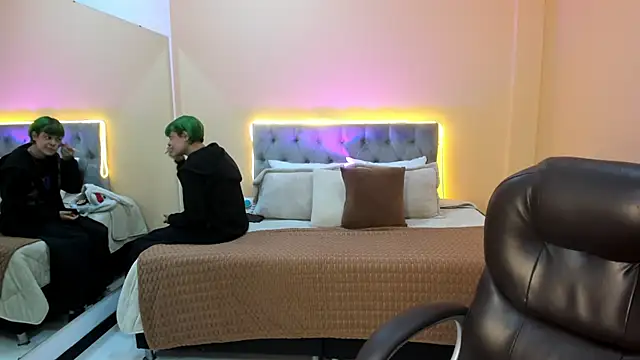 Bela Craxkerr online show from 02-23-26, 12:13