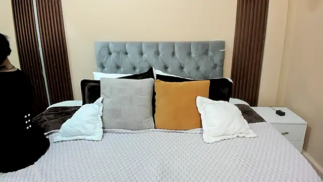 Bela Craxkerr online show from 07-17-26, 12:45