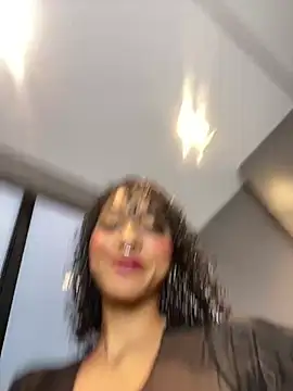 Snapshot of LizStorm_ chatting on 06-08-26, 11:43 LizStorm online show from 06-08-26, 11:43
