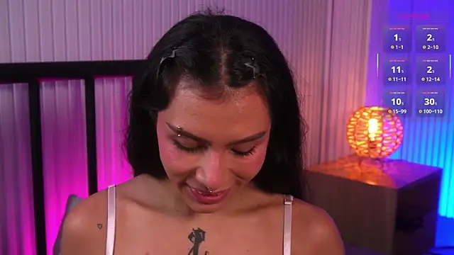 Molly  davis online show from 04-06-26, 07:59