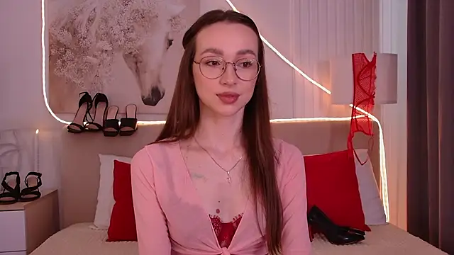 Emily Simon online show from 06-18-26, 06:02