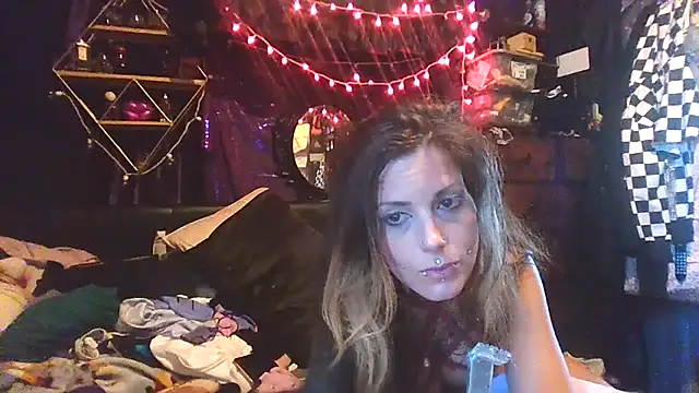 Snapshot of allymoon1369 chatting on 07-04-26, 12:06 allymoon1369 online show from 07-04-26, 12:06