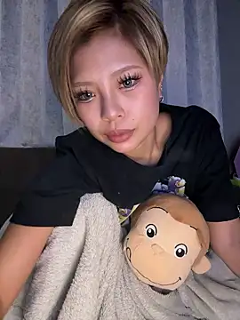 BADBITCHISAKI online show from 02-01-26, 01:31