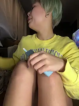 BADBITCHISAKI online show from 04-16-26, 01:23