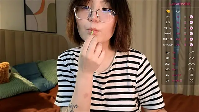 nullgirl online show from 02-20-26, 02:08