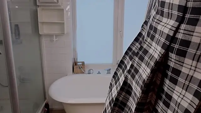 CinthiaSluis online show from 02-12-26, 05:24