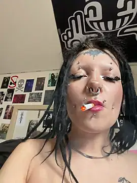 Snapshot of demonLamia chatting on 03-23-26, 01:48 demonLamia online show from 03-23-26, 01:48
