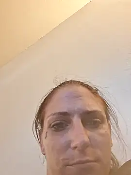 Snapshot of LadySn0w26 chatting on 04-23-26, 07:16 LadySn0w26 online show from 04-23-26, 07:16