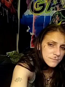 Snapshot of LadySn0w26 chatting on 05-11-26, 12:49 LadySn0w26 online show from 05-11-26, 12:49