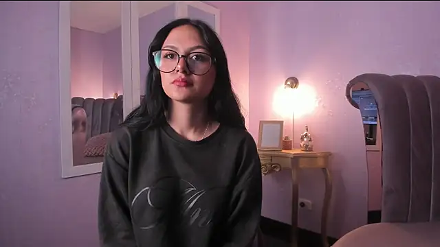 NiccolleHall online show from 02-24-26, 01:31