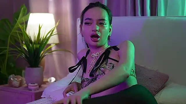 AriellaKitty online show from 02-06-26, 07:06