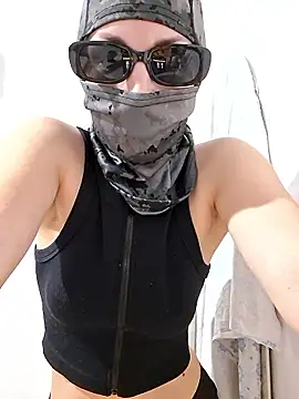 Mariposa-azul online show from 01-15-26, 01:37