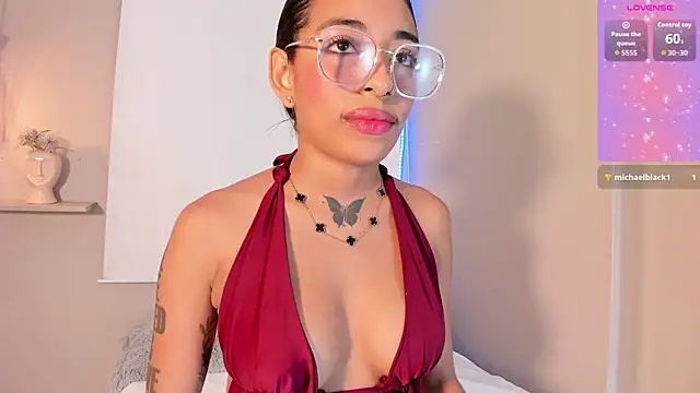 Scarlet Vixen  online show from 06-07-26, 03:05