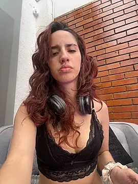 elodie rouge online show from 07-23-26, 03:54