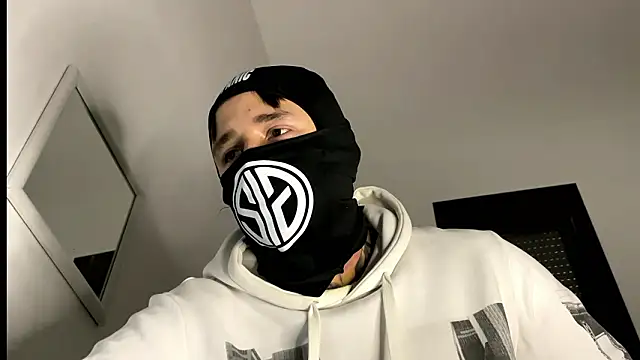 COLOMBIAN20CM online show from 03-06-26, 01:29