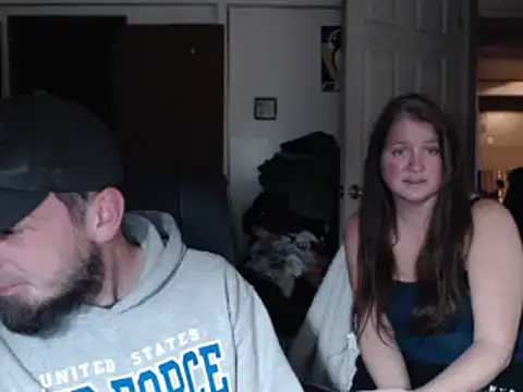 Snapshot of northsexycouple29 chatting on 01-14-26, 11:31 northsexycouple29 online show from 01-14-26, 11:31