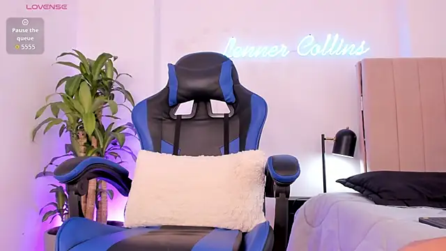 Snapshot of LennerCollins_ chatting on 05-16-26, 03:55 LennerCollins online show from 05-16-26, 03:55