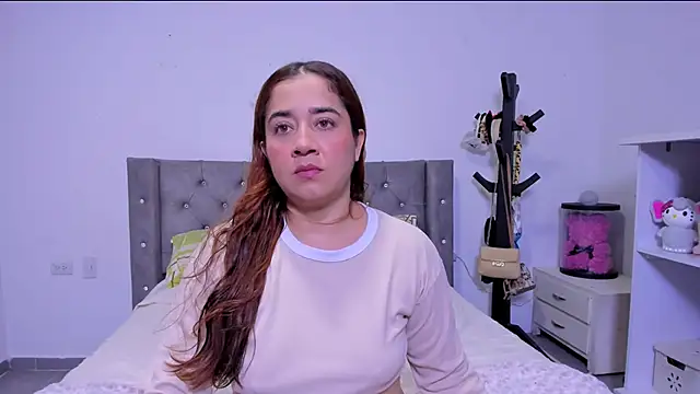 naive natty10 online show from 02-12-26, 10:16