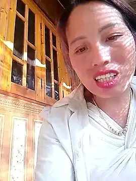 Gummiesu online show from 03-20-26, 08:52