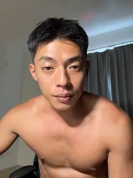 Yooo17 online show from 03-24-26, 06:51