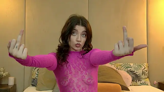 EllieWest online show from 07-20-26, 10:39