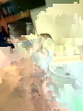 Snapshot of CcincoVilla chatting on 06-12-26, 06:18 CcincoVilla online show from 06-12-26, 06:18