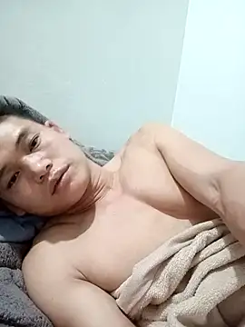 Snapshot of Maycute18 chatting on 03-18-26, 03:48 Maycute18 online show from 03-18-26, 03:48