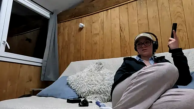 ju juliette online show from 03-12-26, 10:27