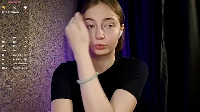 MousyHello online show from 04-20-26, 03:37