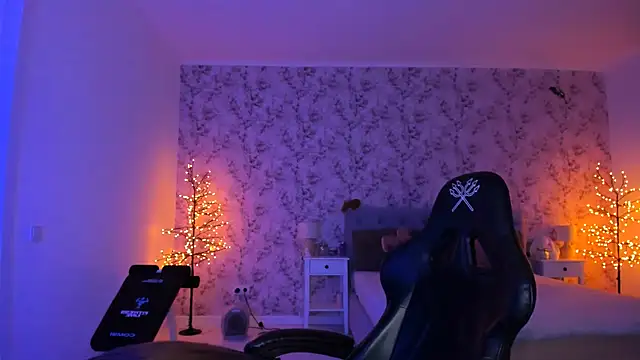 Hot Molly5 online show from 04-10-26, 06:34