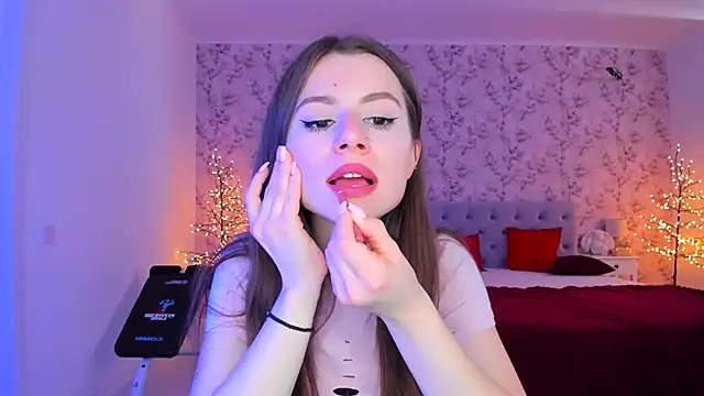 Hot Molly5 online show from 04-14-26, 09:48