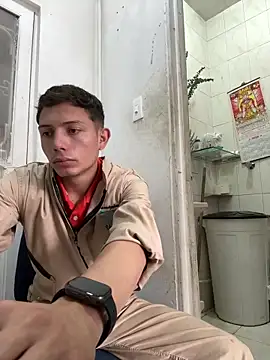 santiObrero online show from 06-09-26, 03:34