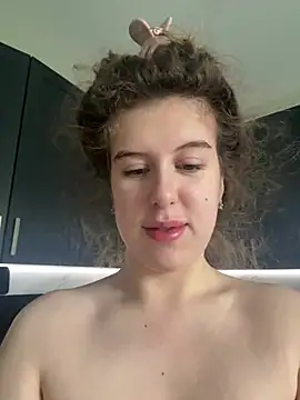 Snapshot of LilianBliss chatting on 07-29-26, 10:02 LilianBliss online show from 07-29-26, 10:02