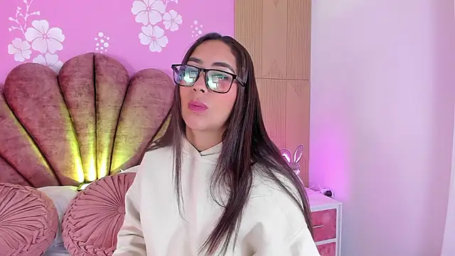 Snapshot of MadisonFox1 chatting on 01-19-26, 11:25 MadisonFox1 online show from 01-19-26, 11:25