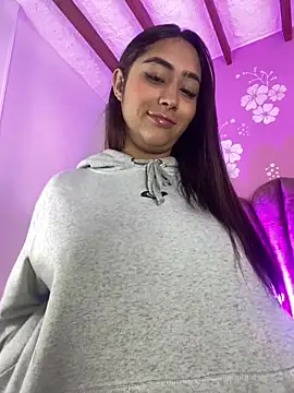 Snapshot of MadisonFox1 chatting on 02-08-26, 12:19 MadisonFox1 online show from 02-08-26, 12:19