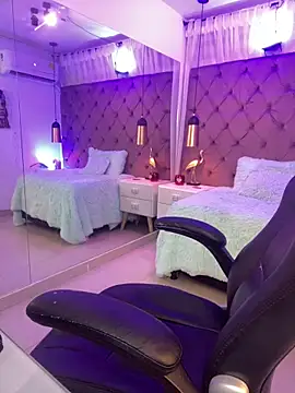 Auri   online show from 03-07-26, 07:33