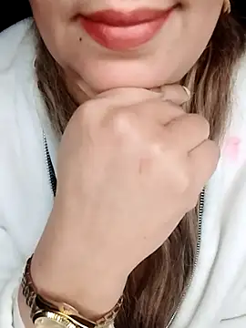 Naughty-Yousra online show from 03-06-26, 09:22