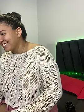Helena-Paola online show from 06-26-26, 01:32