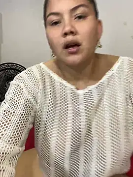 Helena-Paola online show from 07-17-26, 11:42
