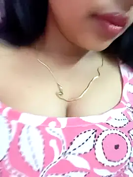 Hot-Tinaa online show from 03-12-26, 09:54