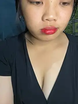 Snapshot of Herry118 chatting on 02-21-26, 01:06 Herry118 online show from 02-21-26, 01:06