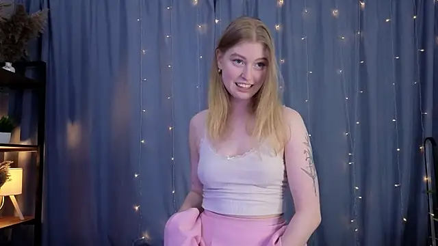 LanaRoxxy online show from 04-19-26, 11:53