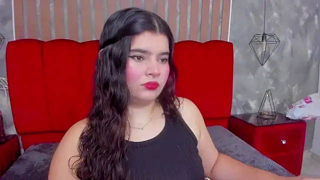 SalomeEvanz online show from 04-11-26, 01:37