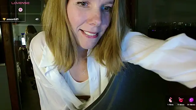 Daisy Lovely online show from 05-01-26, 04:33